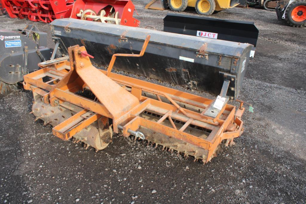 Woods S72 72'' aerator/seeder