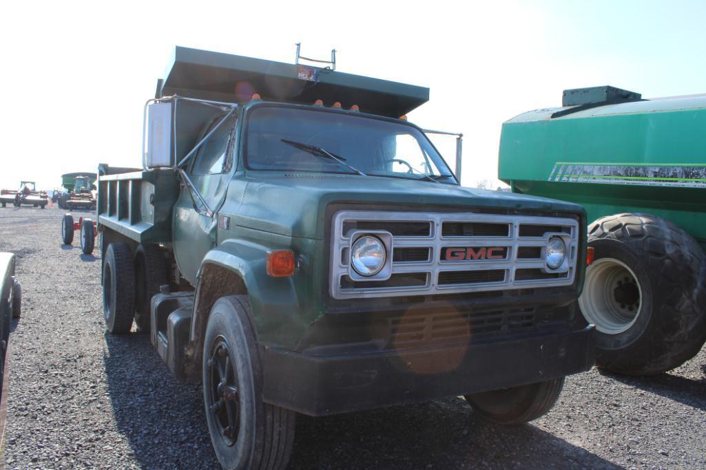 GMC 6000 dump truck