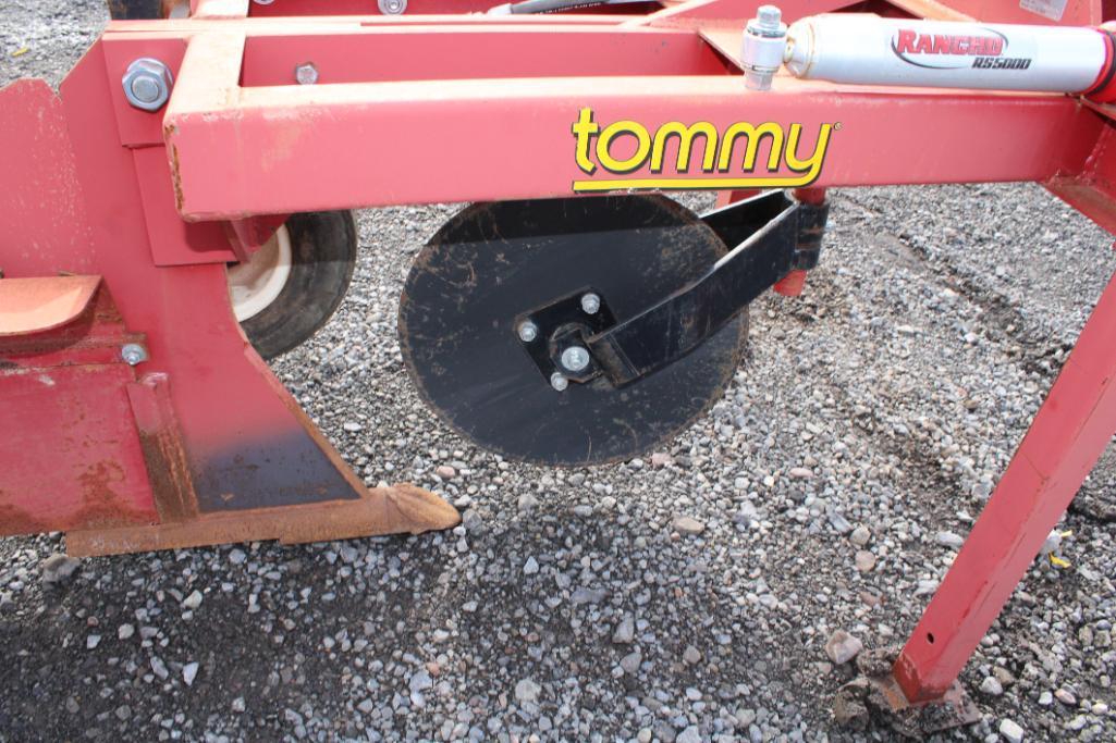 Tommy 3pt silt plow