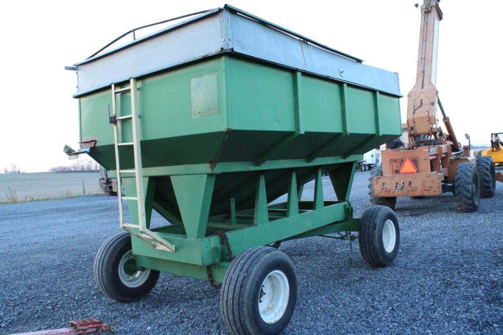 J&M 300bu gravity wagon