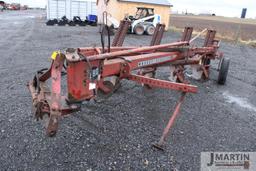 MF 880 4 bottom moldboard plow