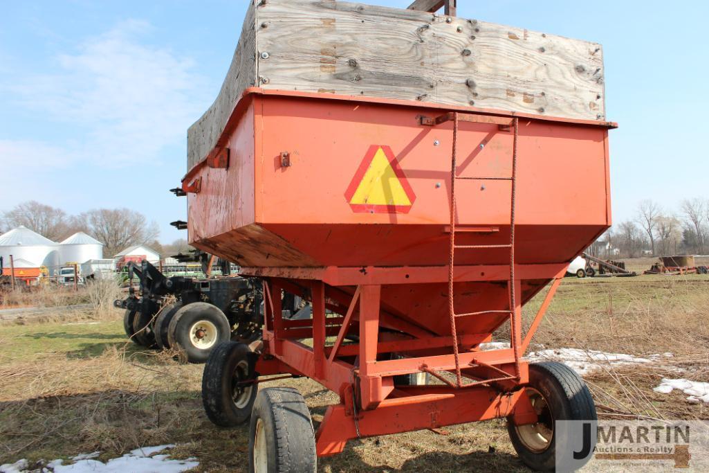 Killbros 300bu gravity wagon