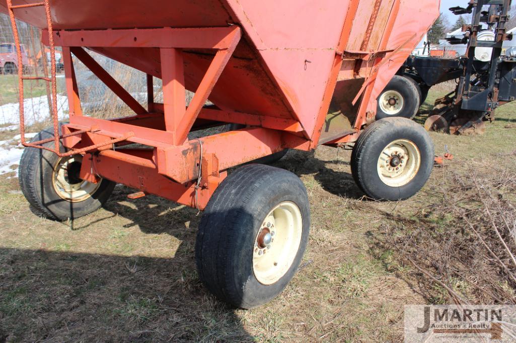 Killbros 300bu gravity wagon