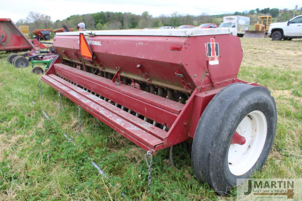 IH 510 12' drill