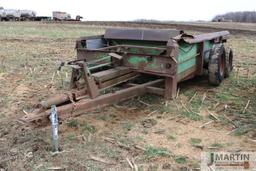 JD manure spreader wagon