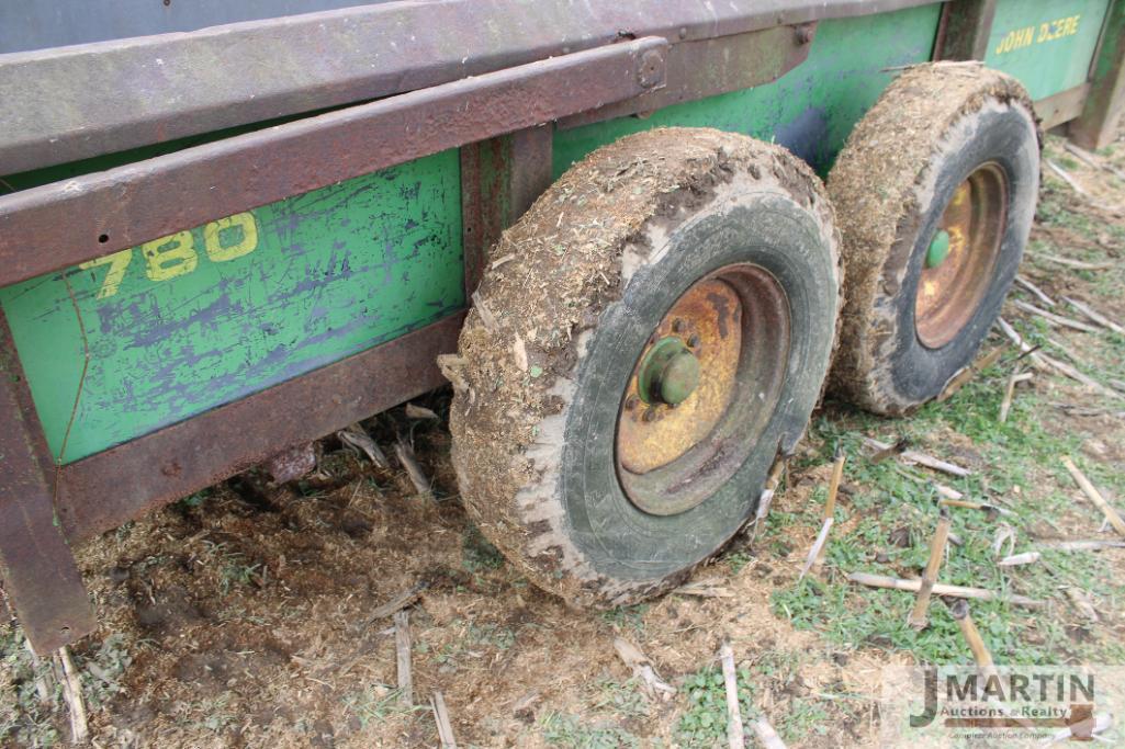 JD manure spreader wagon