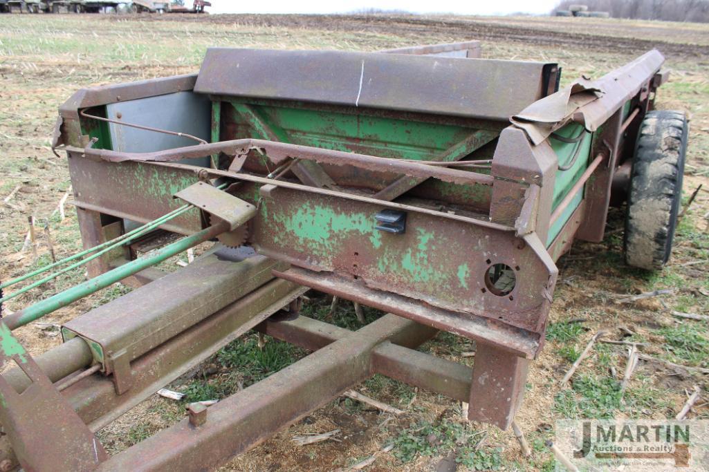 JD manure spreader wagon