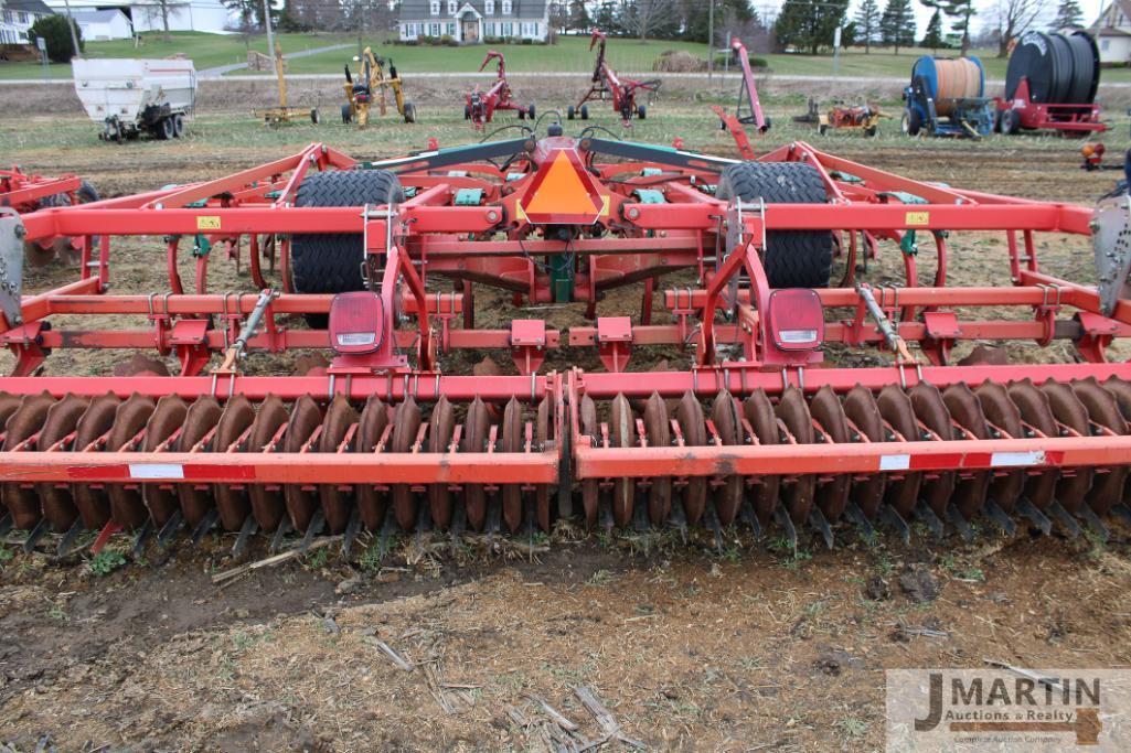 Kverneland CTC 19.5' CT line folding conservation tillage unit