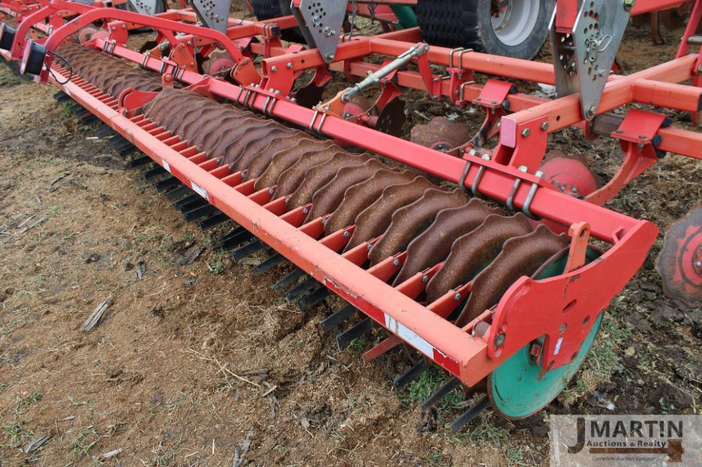 Kverneland CTC 19.5' CT line folding conservation tillage unit