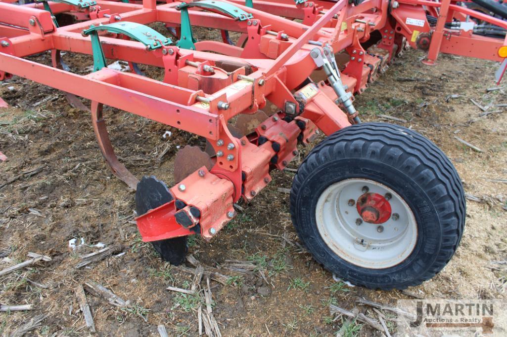 Kverneland CTC 19.5' CT line folding conservation tillage unit