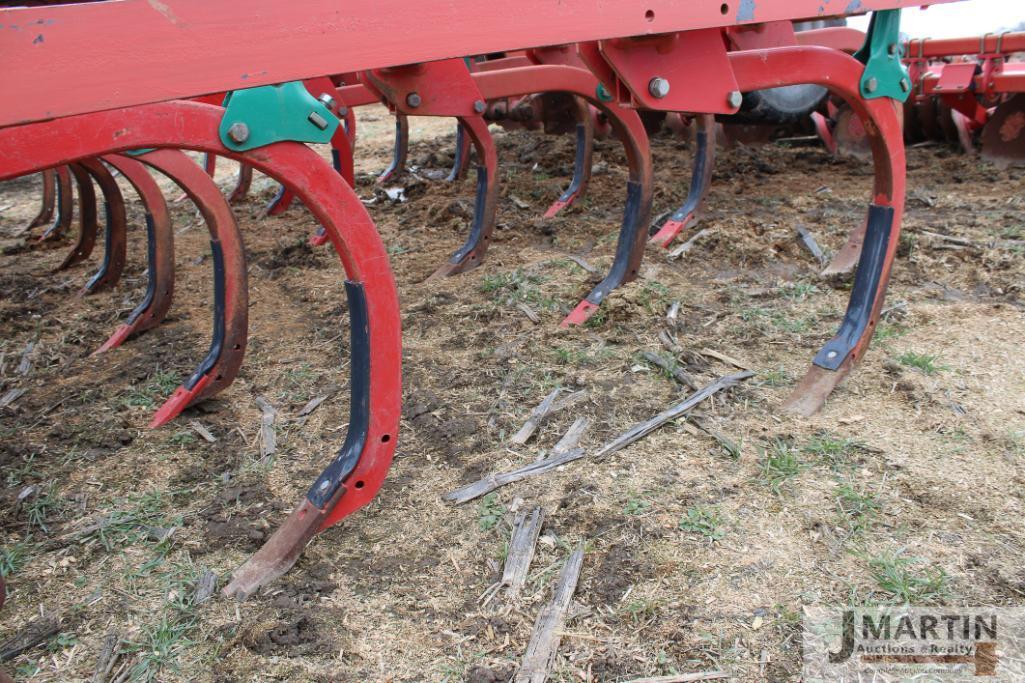 Kverneland CTC 19.5' CT line folding conservation tillage unit