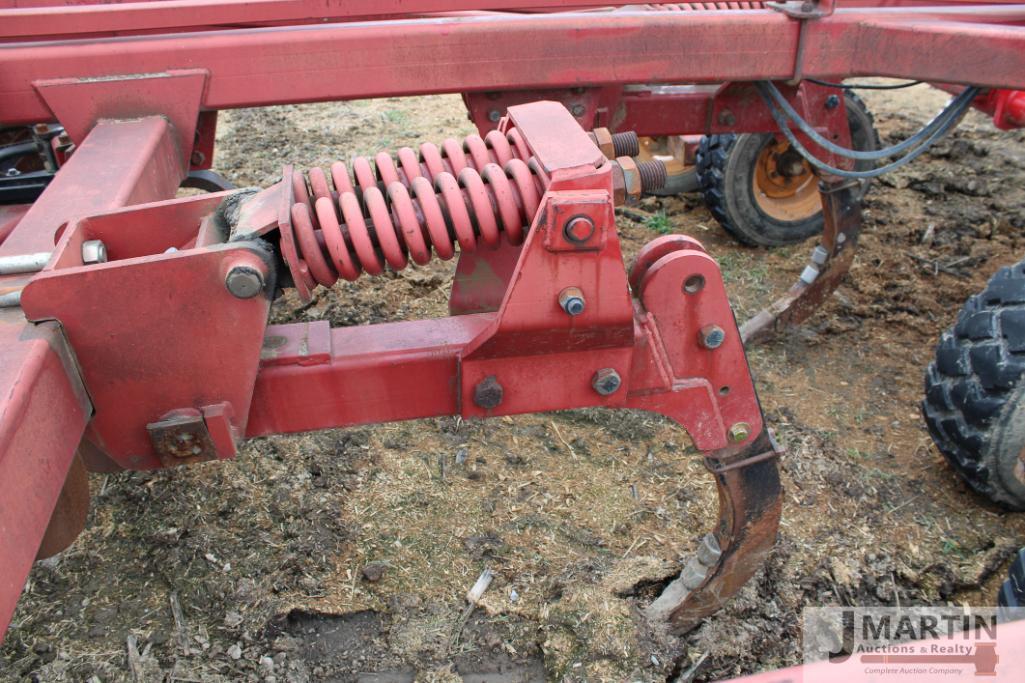 Sunflower 4411-07 17' chisel plow