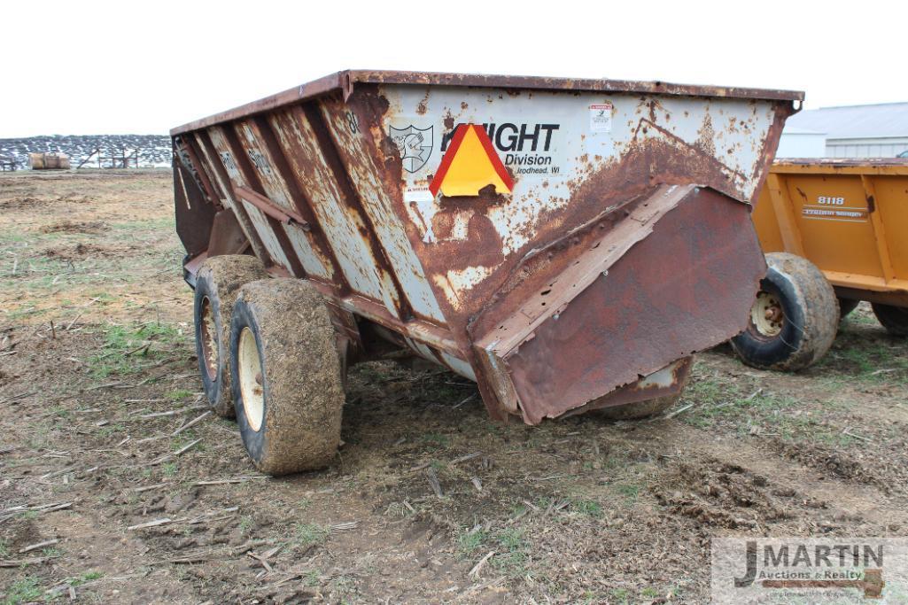 Kuhn Knight 8030 Protwin Side Slinger manure spreader