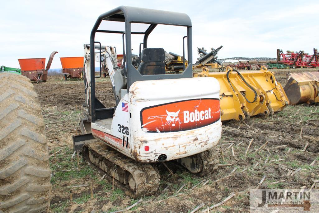 2004 Bobcat 326 mini excavator