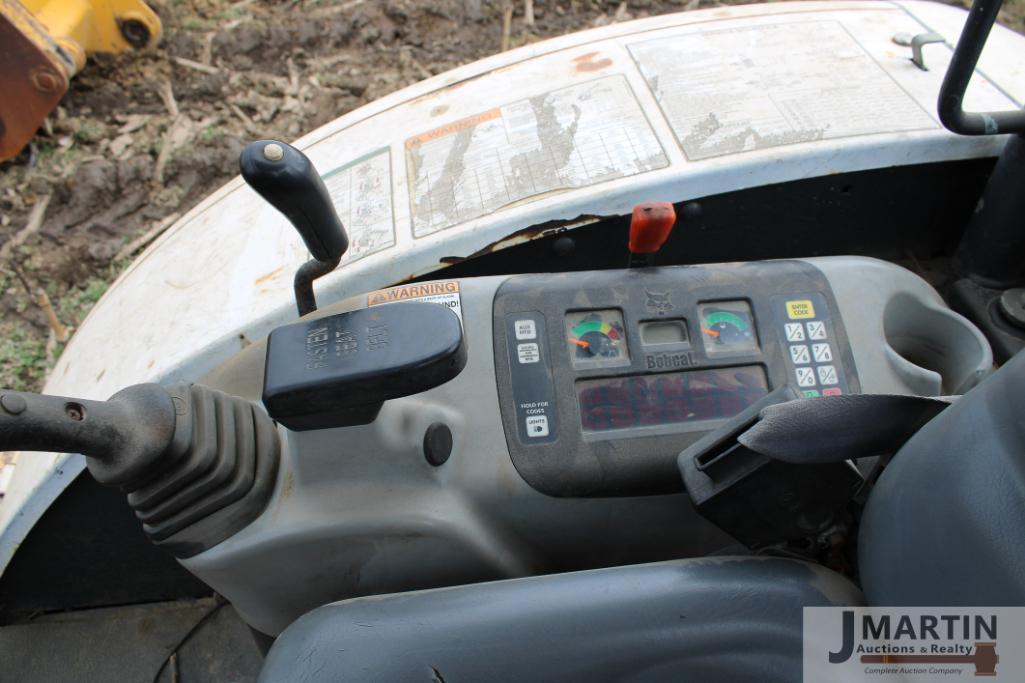 2004 Bobcat 326 mini excavator