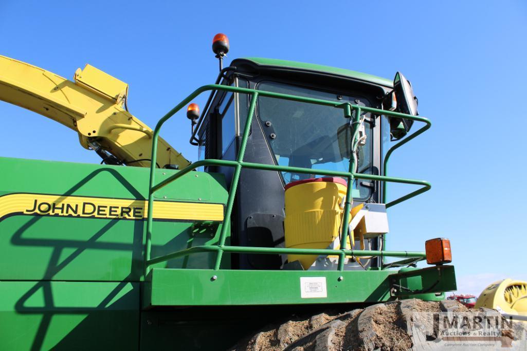 JD 7780 forage harvester