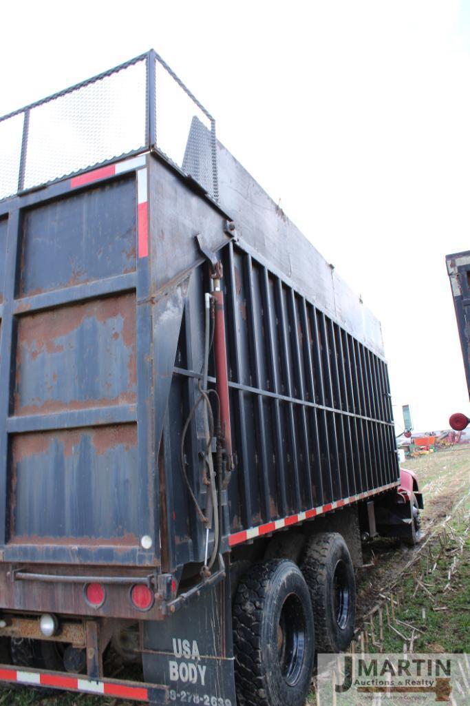 1991 Int Navistar silage truck