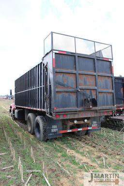 1991 Int Navistar silage truck