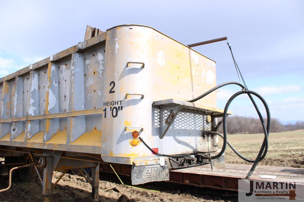 East 30' hyd push trailer