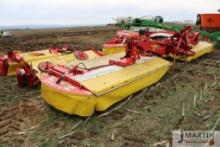 Pottinger Novacat V10 triple wing mower