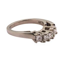 0.65 ctw Diamond Ring - Platinum