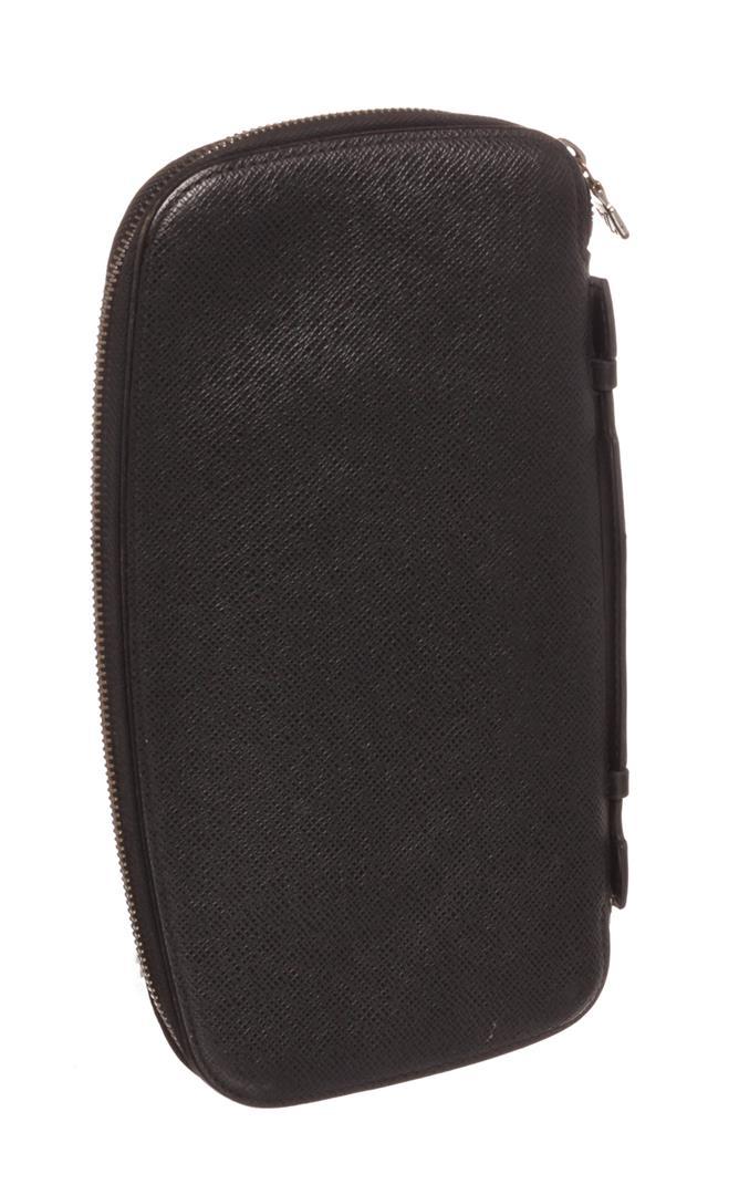 Louis Vuitton BlackTaiga Leather Geode Organizer Wallet Clutch