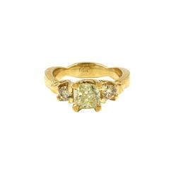 1.25 ctw Diamond Ring - 14KT Yellow Gold