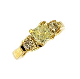 1.25 ctw Diamond Ring - 14KT Yellow Gold