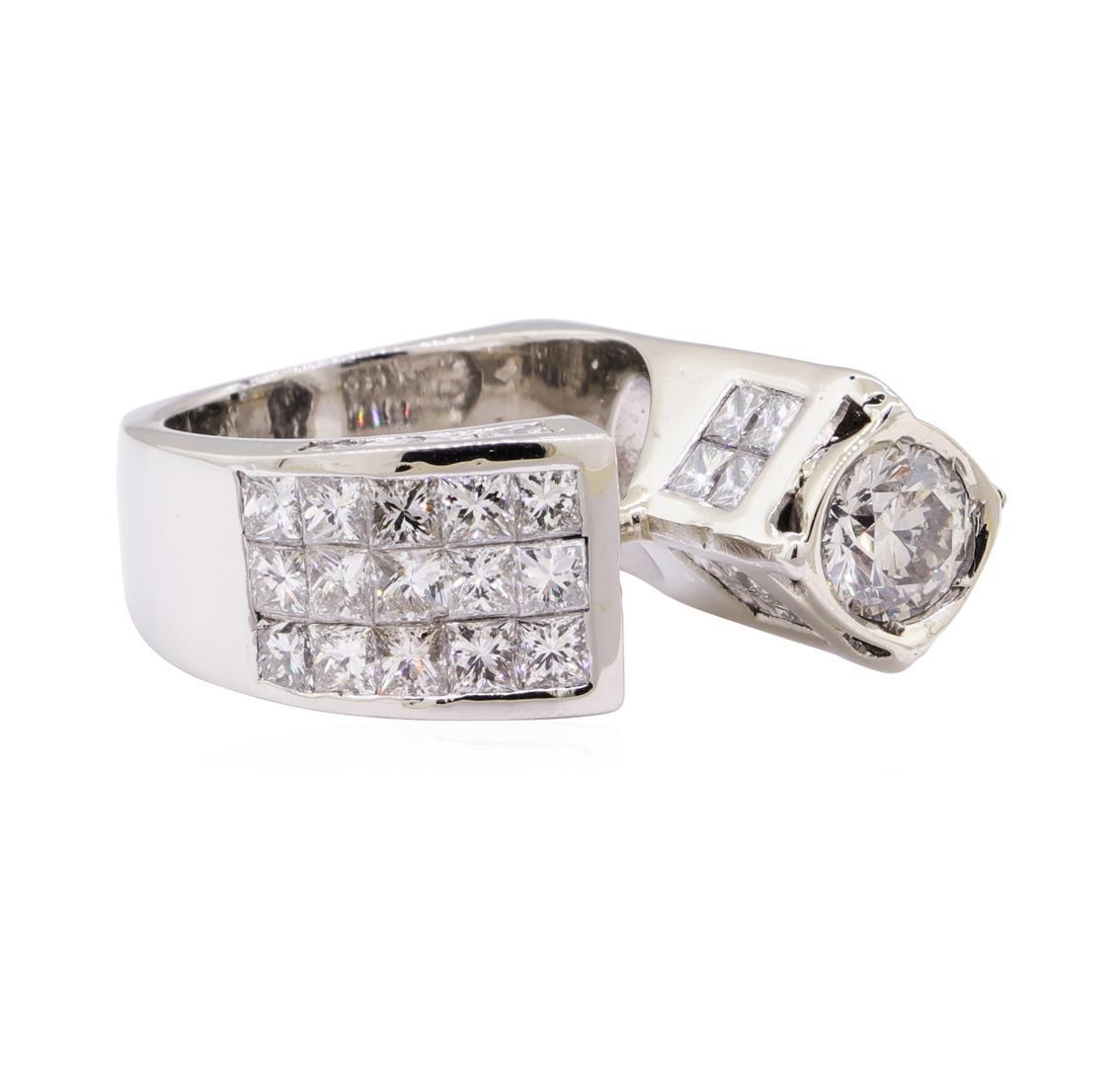 5.57 ctw Diamond Ring - Platinum