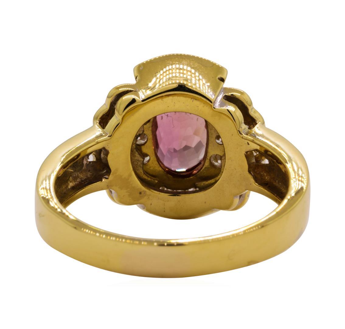1.82 ctw Pink Spinel and Diamond Ring - 18KT Yellow Gold