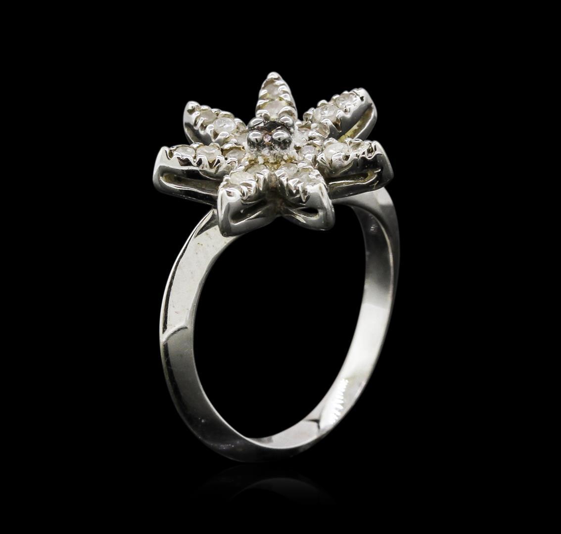 14KT White Gold .42 ctw Diamond Starfish Ring