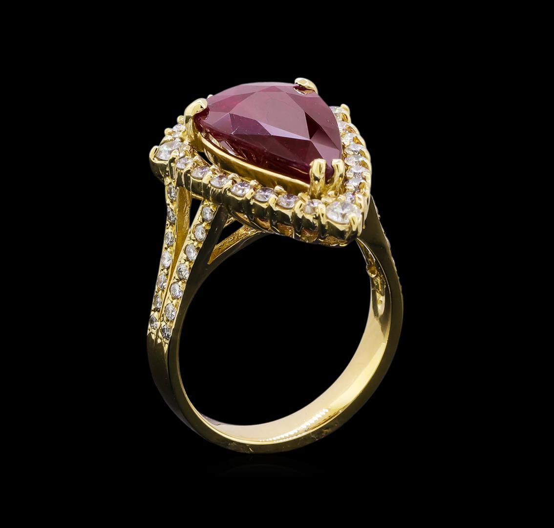 GIA C 5.98 ctw Ruby and Diamond Ring - 14KT Yellow Gold