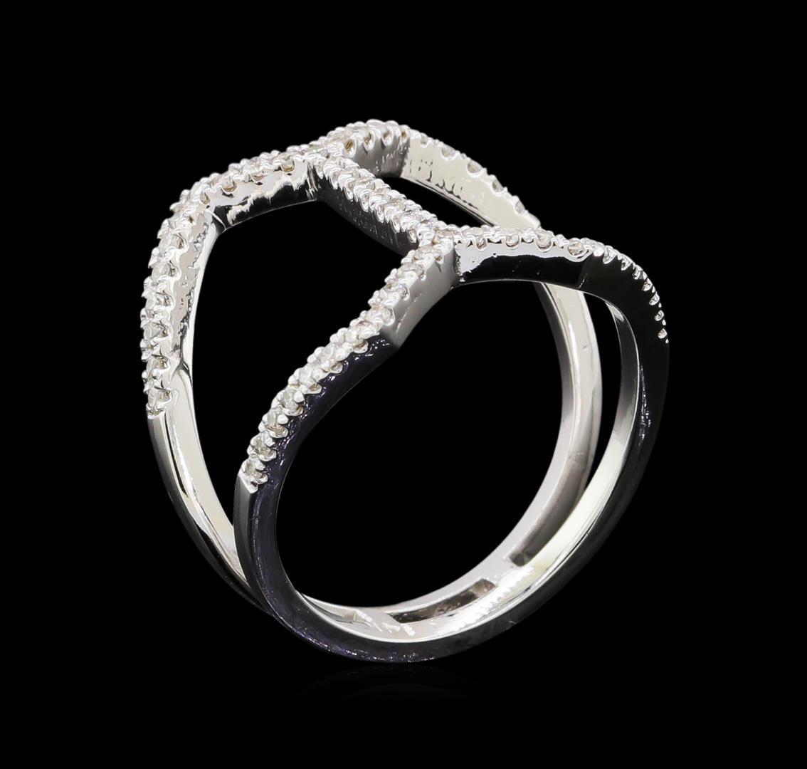 0.31 ctw Diamond Ring - 14KT White Gold