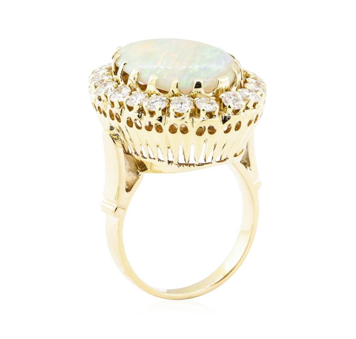 7.90 ctw Opal And Diamond Ring - 14KT Yellow Gold