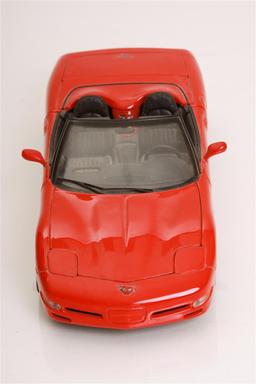 1/18 Scale 1998 Chevrolet Corvette by Maisto