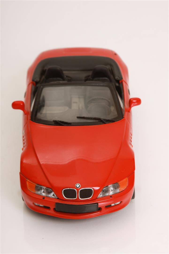 1/18 Scale BMW Z3 by VT