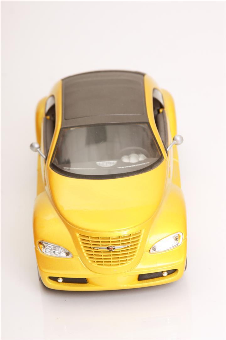 1/18 Scale Chrysler Pronto Cruizer by Maisto