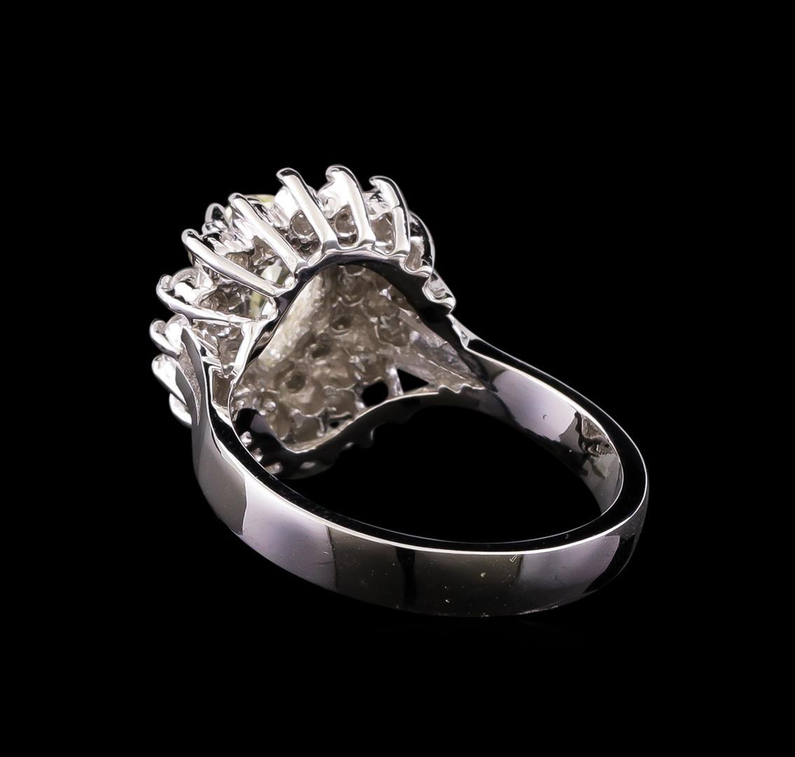 14KT White Gold 1.04 ctw Diamond Ring