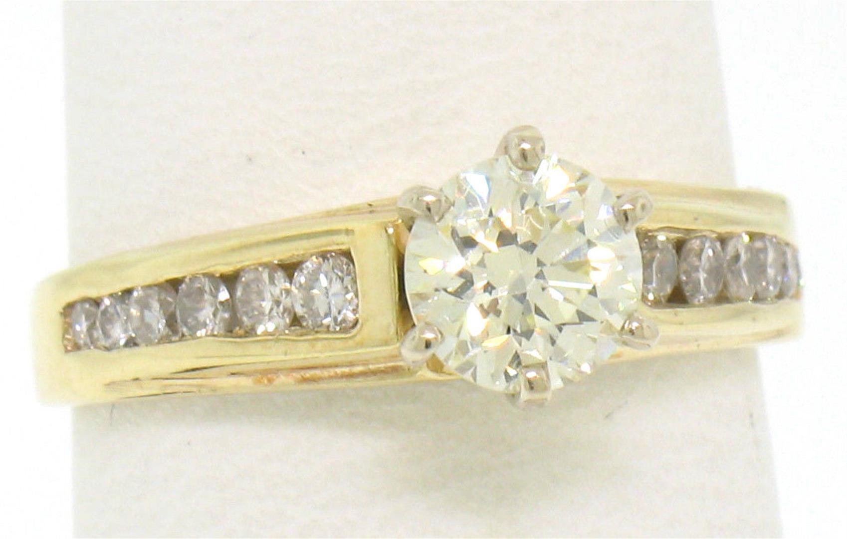 14k Yellow Gold Round Diamond Solitaire Engagement Ring w/ 12 Graduated Accents