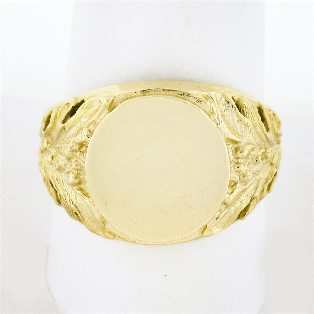 Unisex 14K Yellow Gold Round Engravable Center w/ Open Floral Sides Signet Ring