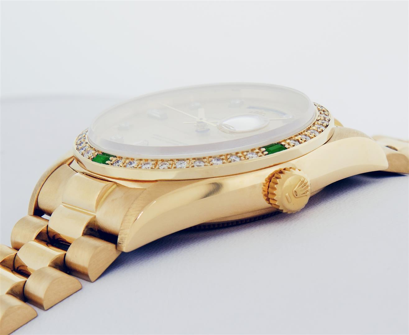 Rolex Mens Quickset 18K Yellow Gold Factory Champagne Diamond Dial Emerald Bezel