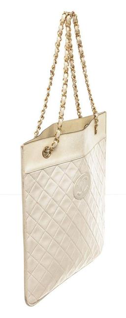 Chanel White Vintage CC Flat Chain Shoulder Bag