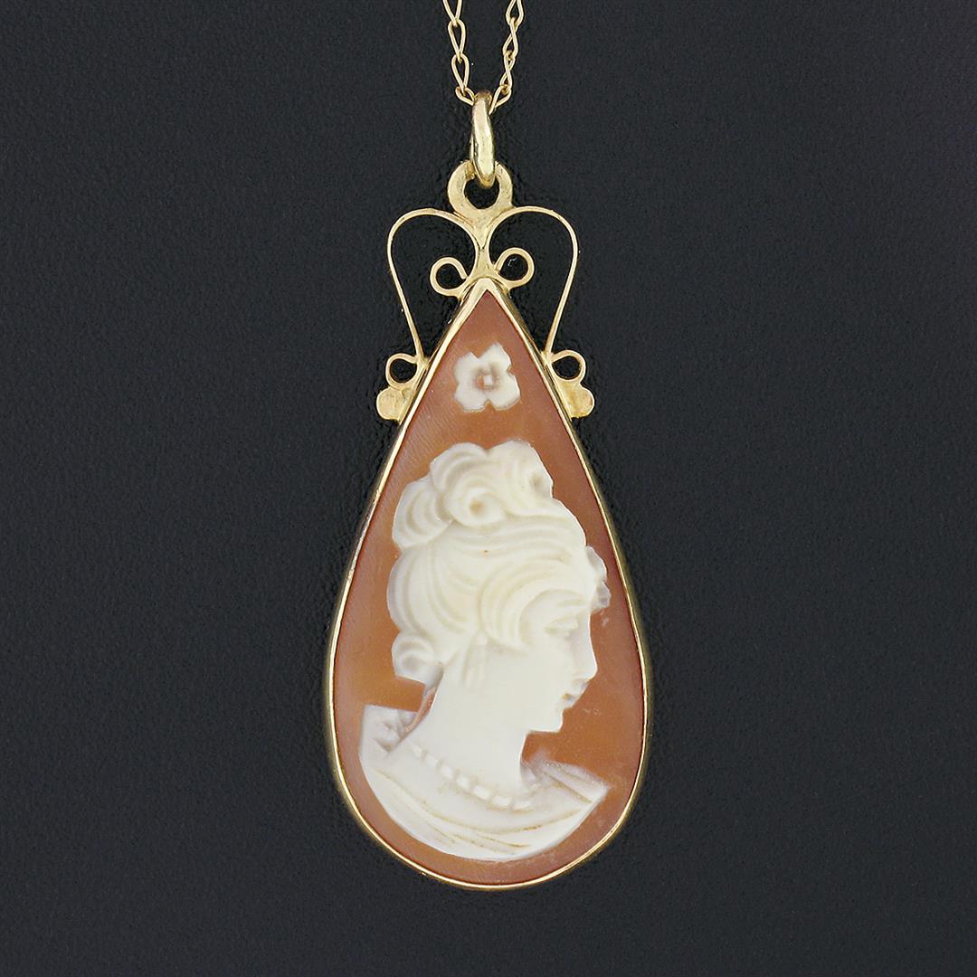 Vintage 14k Gold Tear Drop Bezel Carved Shell Cameo Pendant 16" Curb Link Chain