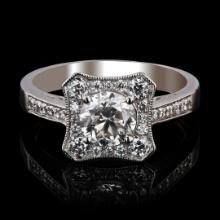 1.01 ctw SI2 Clarity Diamond Platinum Ring (1.36 ctw Diamonds) EGL USA CERTIFIED