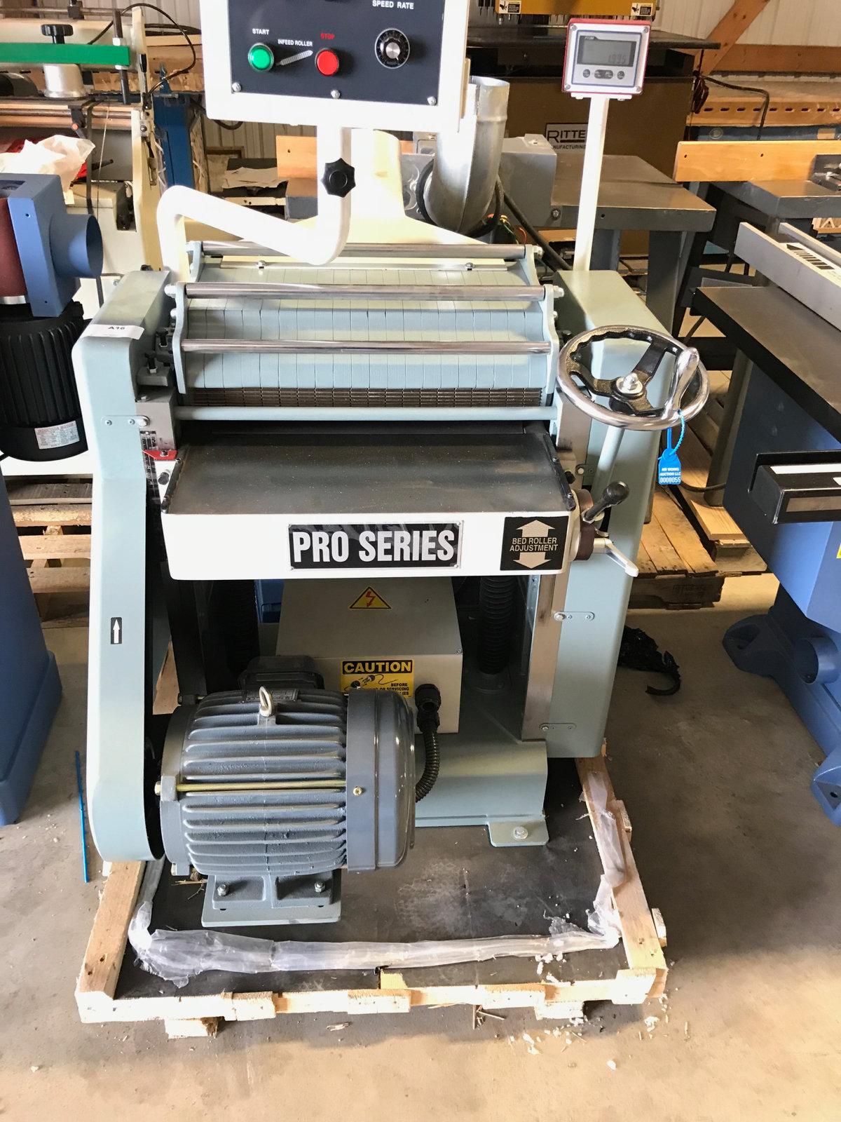 (8056) Stonewood ST-20 Planer 20'' spiral cutter head, like new 230v 3-ph