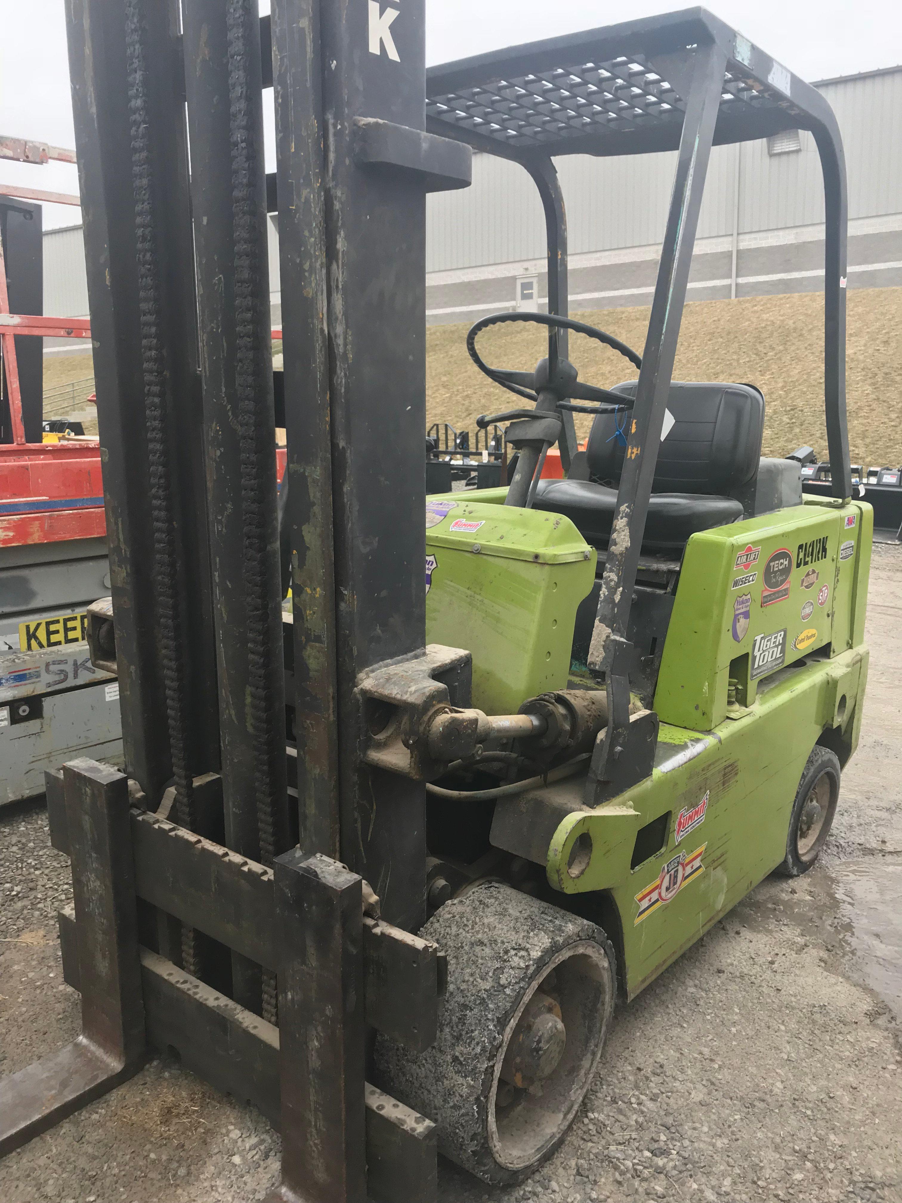 Clark Gas Forklift