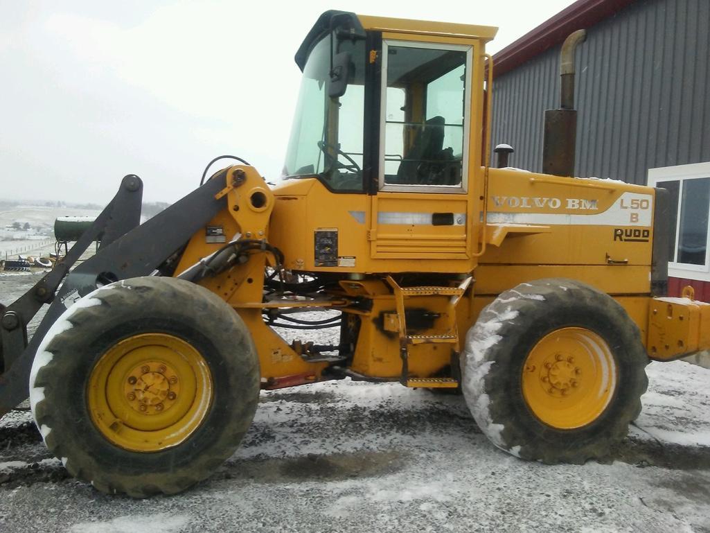 1511- 1994 Volvo L50B Loader, serial XL50BP9351X