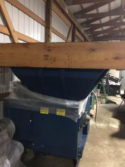 3152- Challenger Wood Chipper, 3 phase power