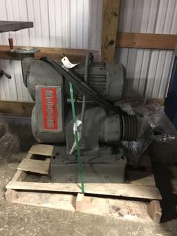 3152- Challenger Wood Chipper, 3 phase power