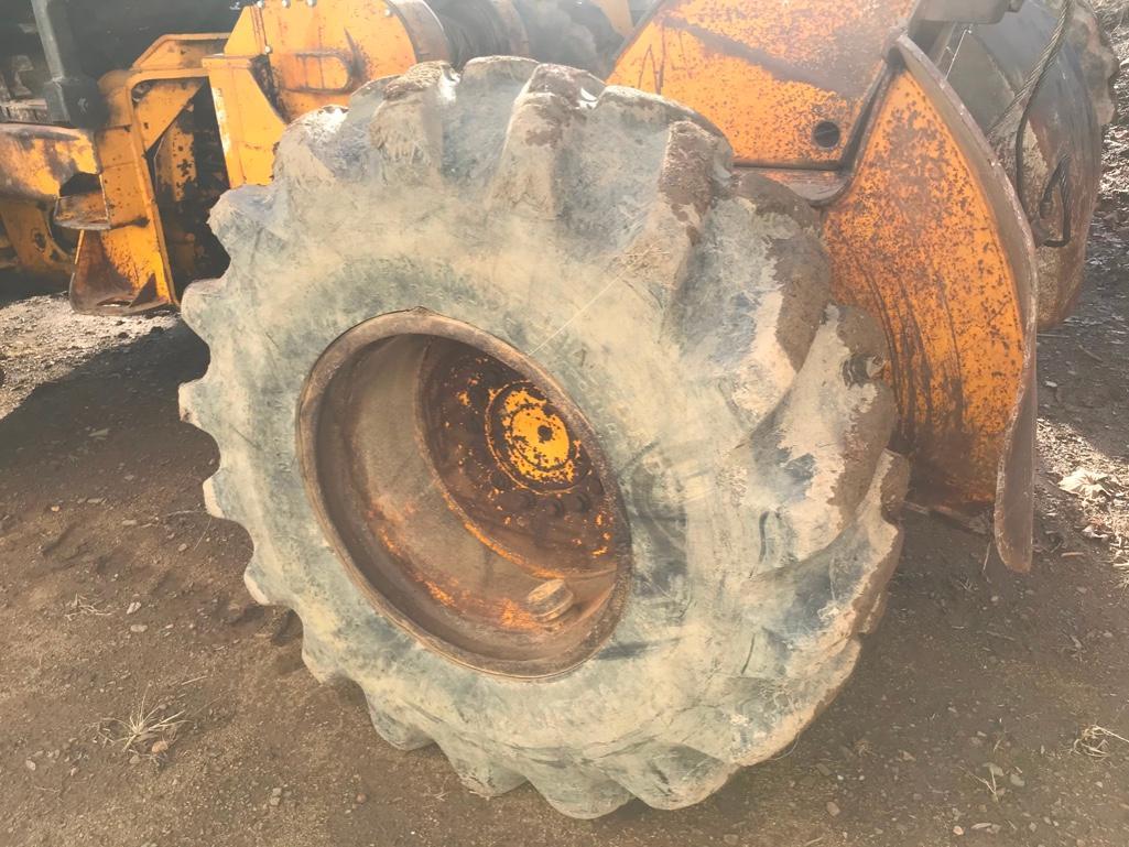 27025- 80's John Deere 540B Skidder Good Rubber, Solid Machine, Everything Works